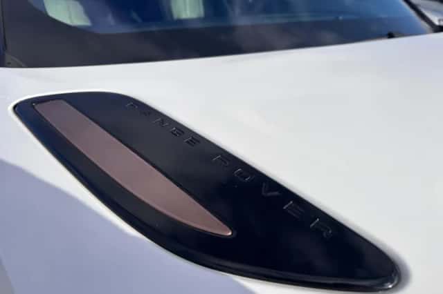 Land Rover Range Rover Velar (2017) thumbnail 6