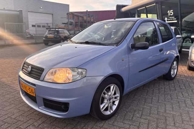 Fiat Punto (2005) thumbnail 5