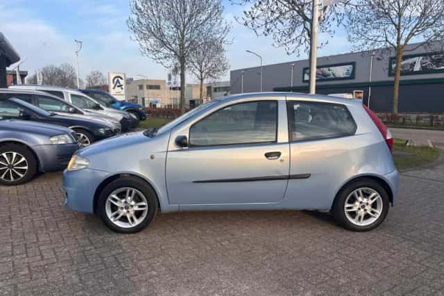Fiat Punto (2005) thumbnail 6