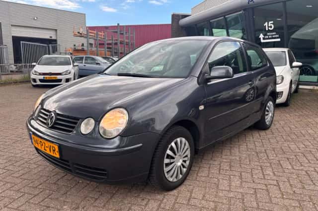 Volkswagen Polo (2005) thumbnail 5