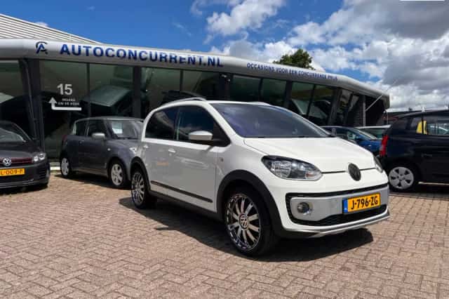 Volkswagen Up! (2013) thumbnail 1