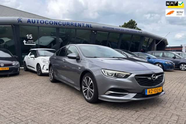 Opel Insignia Grand Sport (2018) thumbnail 1