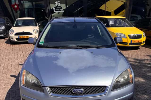 Ford Focus (2008) thumbnail 4