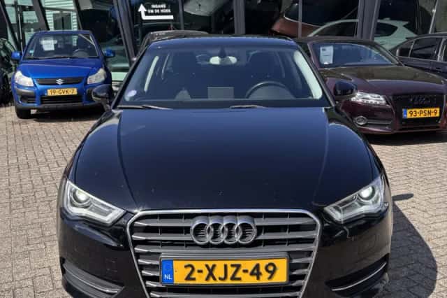 Audi A3 (2014) thumbnail 4