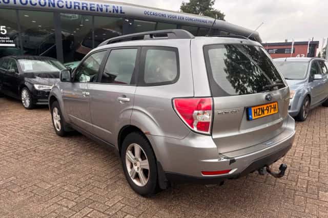 Subaru Forester (2008) thumbnail 3