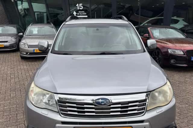 Subaru Forester (2008) thumbnail 4