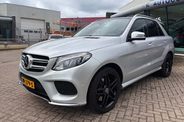 Mercedes-Benz GLE-klasse (2015) thumbnail 5