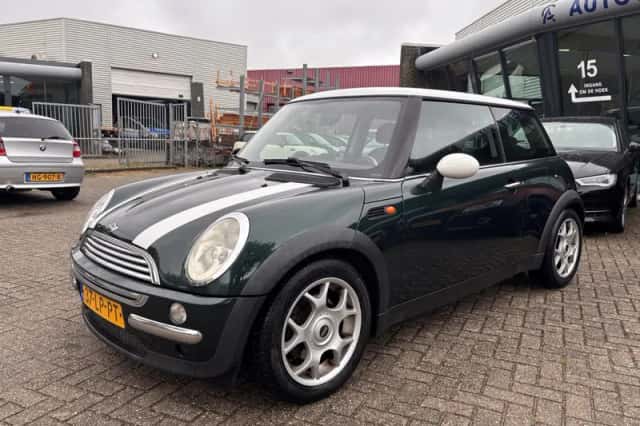 MINI Cooper (2003) thumbnail 5
