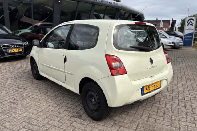 Renault Twingo (2011) thumbnail 3