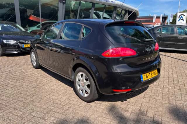 SEAT Leon (2006) thumbnail 3