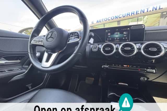 Mercedes-Benz A-Klasse (2018) thumbnail 2