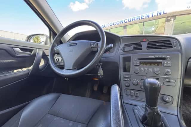 Volvo S60 (2001) thumbnail 2