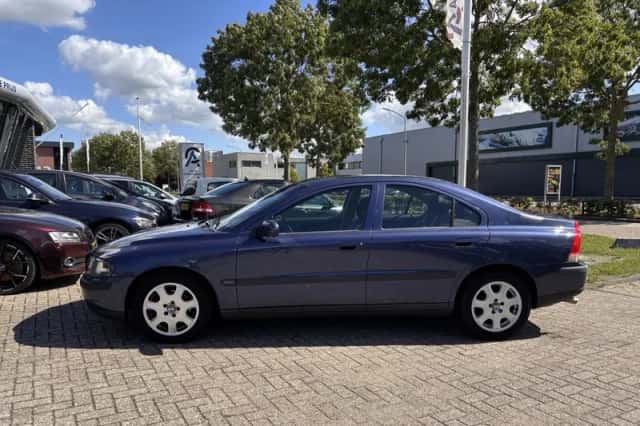 Volvo S60 (2001) thumbnail 6