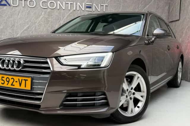 Audi A4 (2017) thumbnail 5