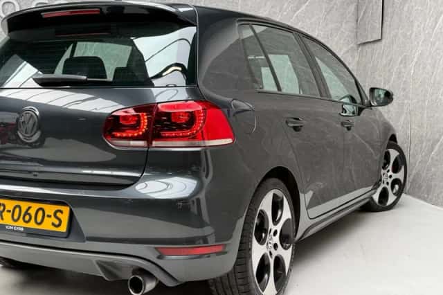 Volkswagen Golf (2013) thumbnail 3