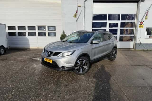 Nissan Qashqai (2017) thumbnail 1