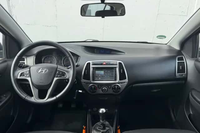 Hyundai i20 (2014) thumbnail 5