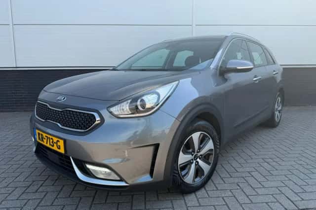 Kia Niro (2016) thumbnail 1