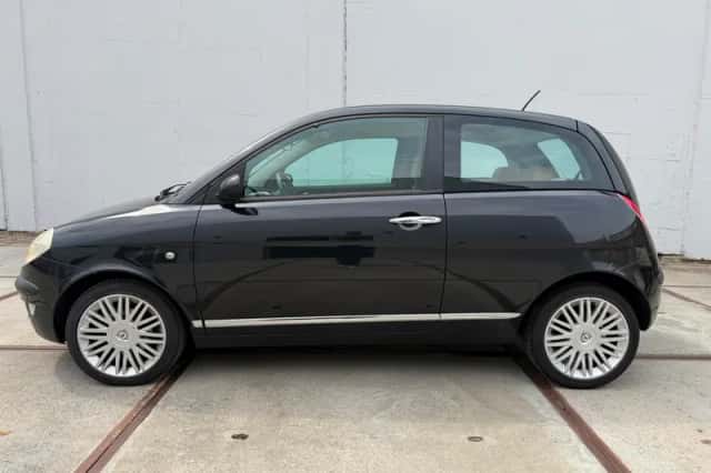 Lancia Ypsilon (2005) thumbnail 2