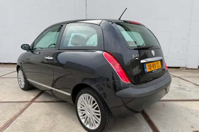 Lancia Ypsilon (2005) thumbnail 3