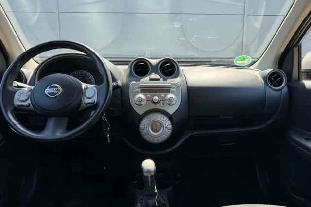 Nissan Micra (2012) thumbnail 5