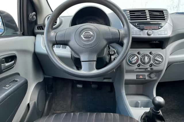 Nissan Pixo (2012) thumbnail 5