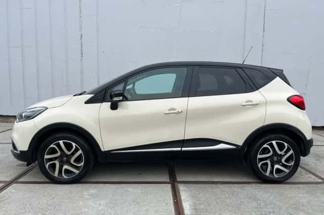 Renault Captur (2017) thumbnail 2