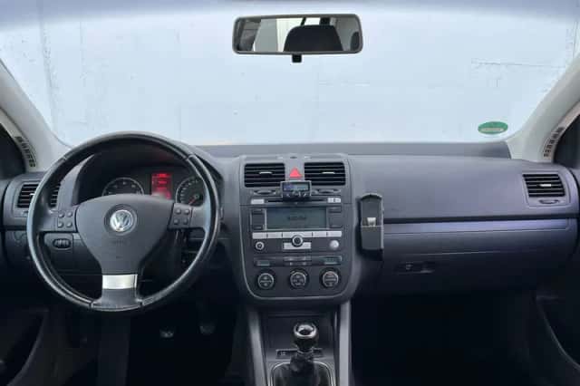 Volkswagen Golf (2008) thumbnail 5