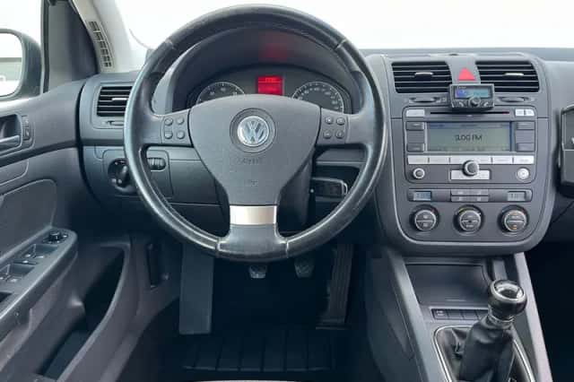 Volkswagen Golf (2008) thumbnail 6