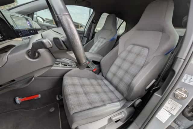 Volkswagen Golf (2020) thumbnail 6