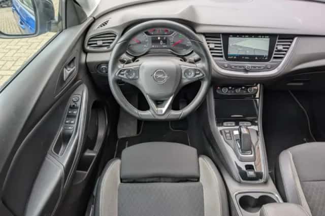 Opel Grandland X (2021) thumbnail 4