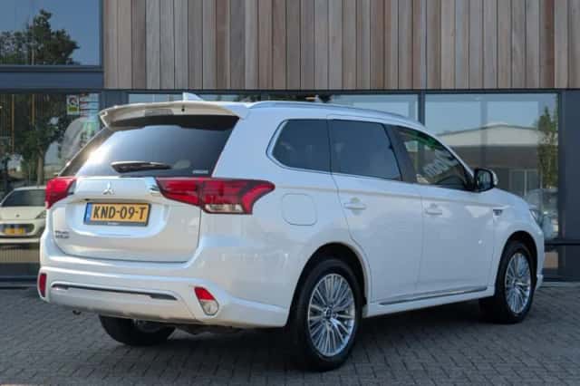 Mitsubishi Outlander (2026) thumbnail 3