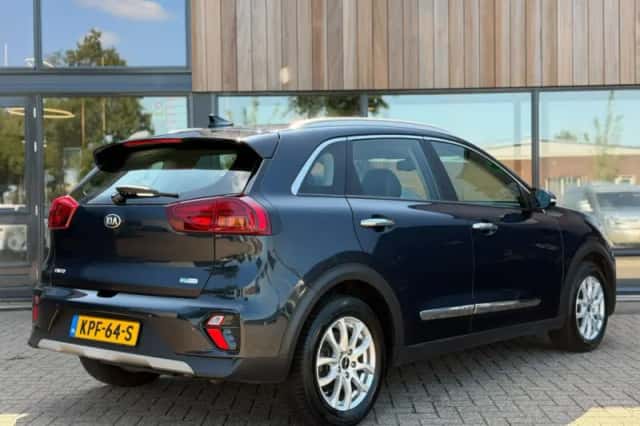 Kia Niro (2021) thumbnail 2