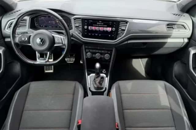 Volkswagen T-Roc (2021) thumbnail 4