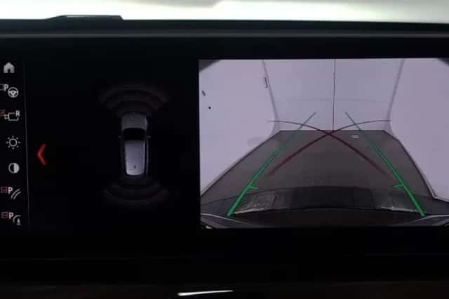 BMW X1 (2021) thumbnail 4