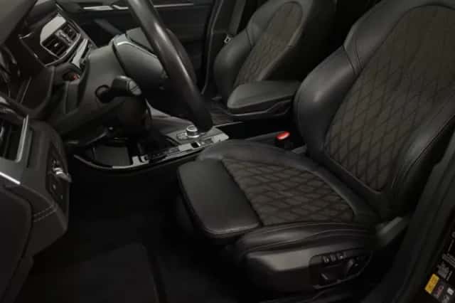 BMW X1 (2021) thumbnail 6