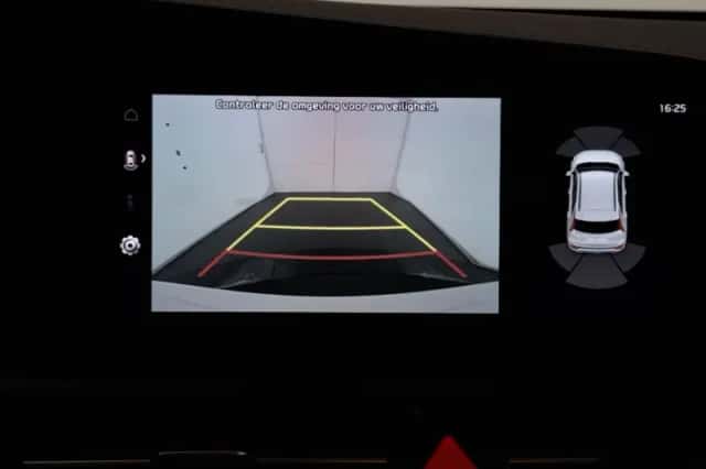 Kia Niro (2022) thumbnail 5