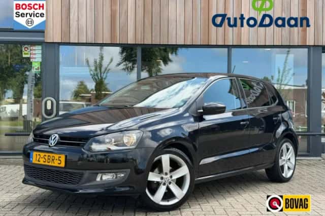 Volkswagen Polo (2011) thumbnail 1
