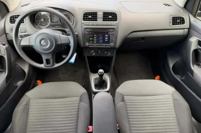 Volkswagen Polo (2011) thumbnail 4