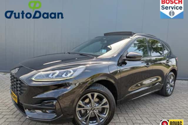 Ford Kuga (2022) thumbnail 1
