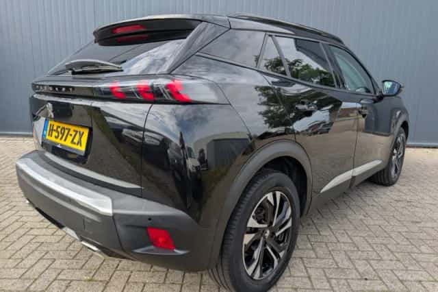 Peugeot 2008 (2020) thumbnail 3