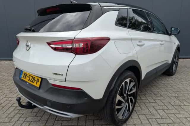 Opel Grandland X (2019) thumbnail 4