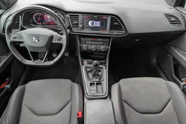 SEAT Leon (2020) thumbnail 2