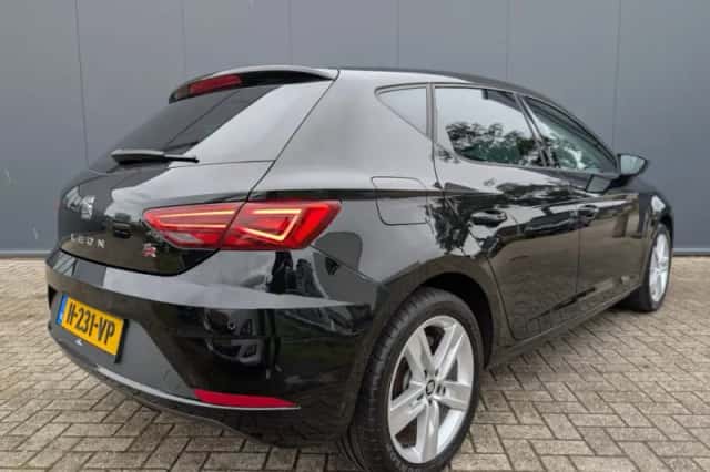 SEAT Leon (2020) thumbnail 5