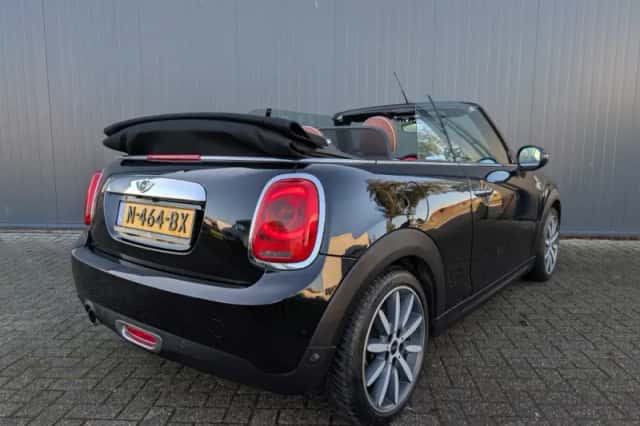 MINI Cooper (2018) thumbnail 4
