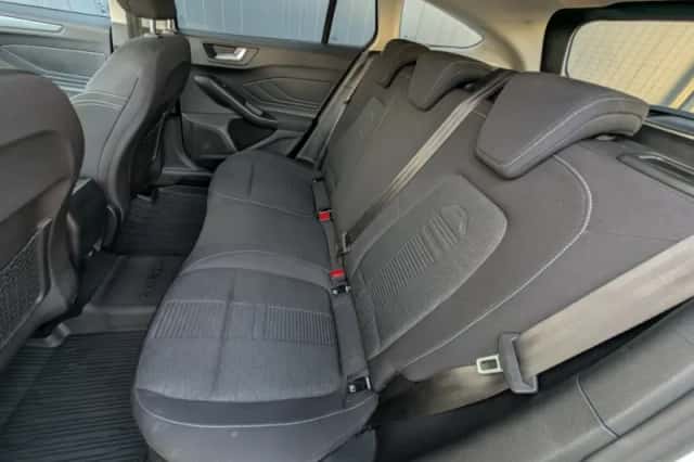 Ford Focus (2021) thumbnail 6