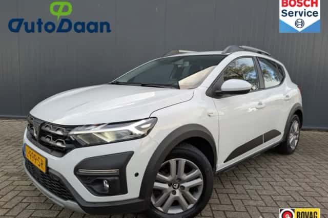 Dacia Sandero Stepway (2021) thumbnail 1
