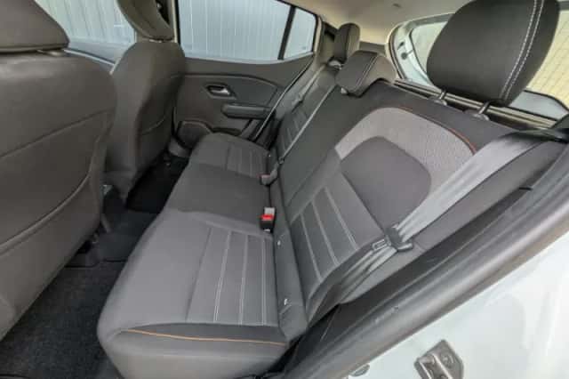 Dacia Sandero Stepway (2021) thumbnail 6