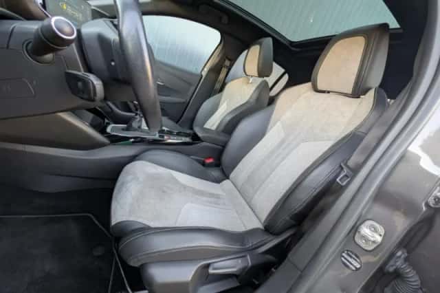 Peugeot 208 (2021) thumbnail 5