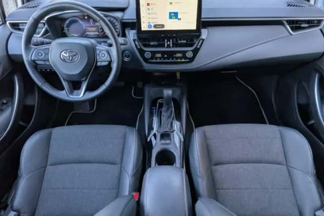 Toyota Corolla (2024) thumbnail 6